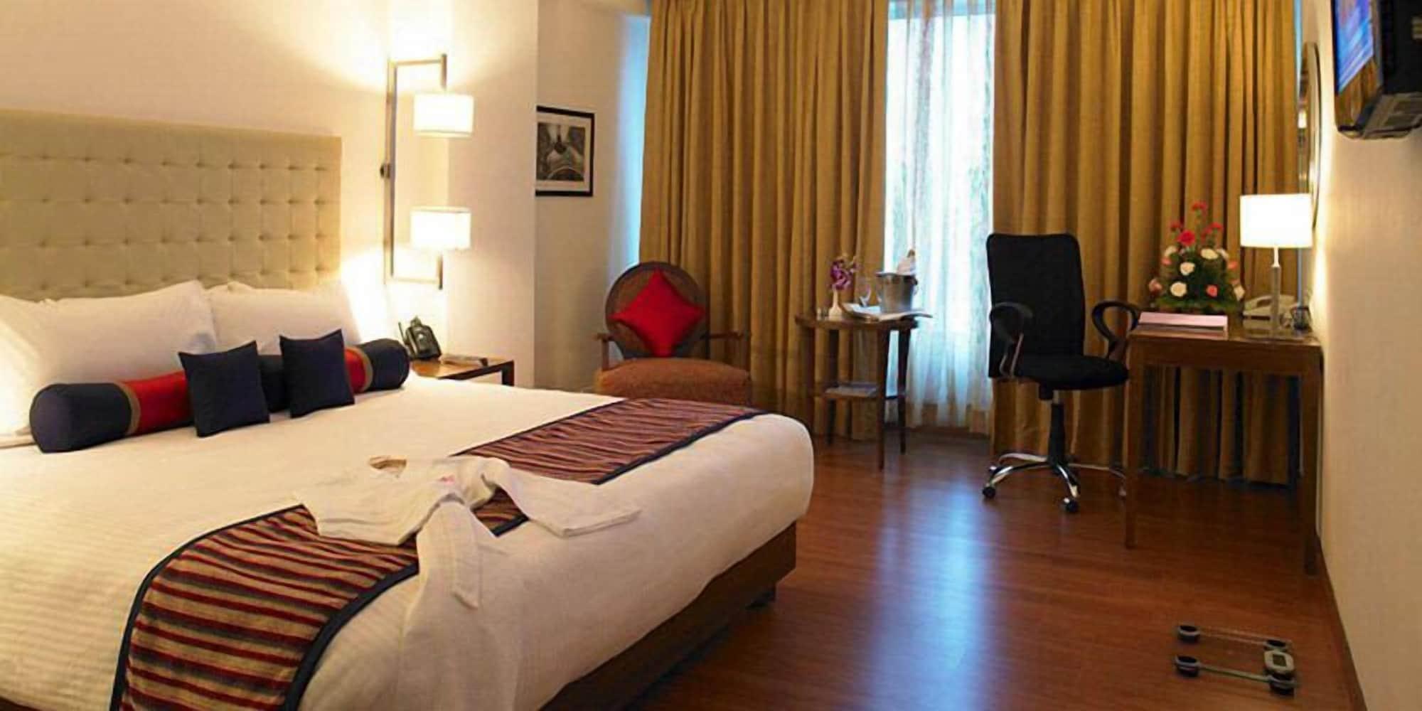 Royal Orchid Central Jaipur, Bani Park מראה חיצוני תמונה