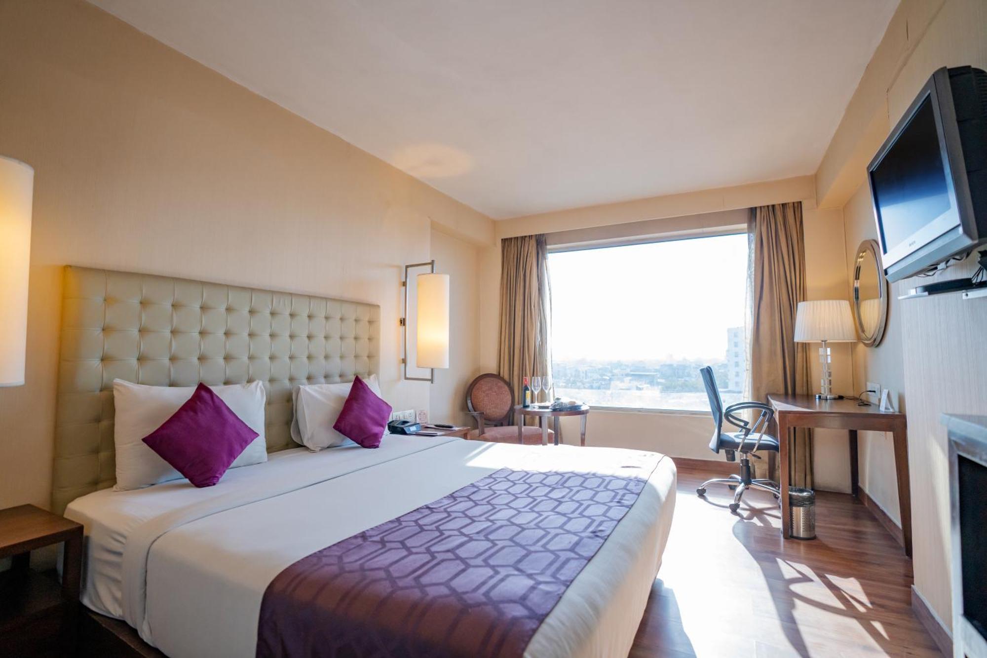 Royal Orchid Central Jaipur, Bani Park מראה חיצוני תמונה