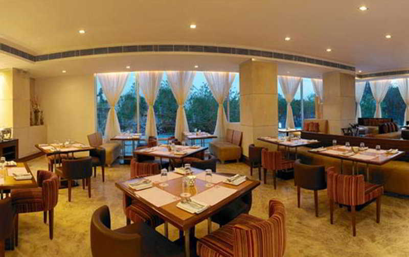 Royal Orchid Central Jaipur, Bani Park מראה חיצוני תמונה