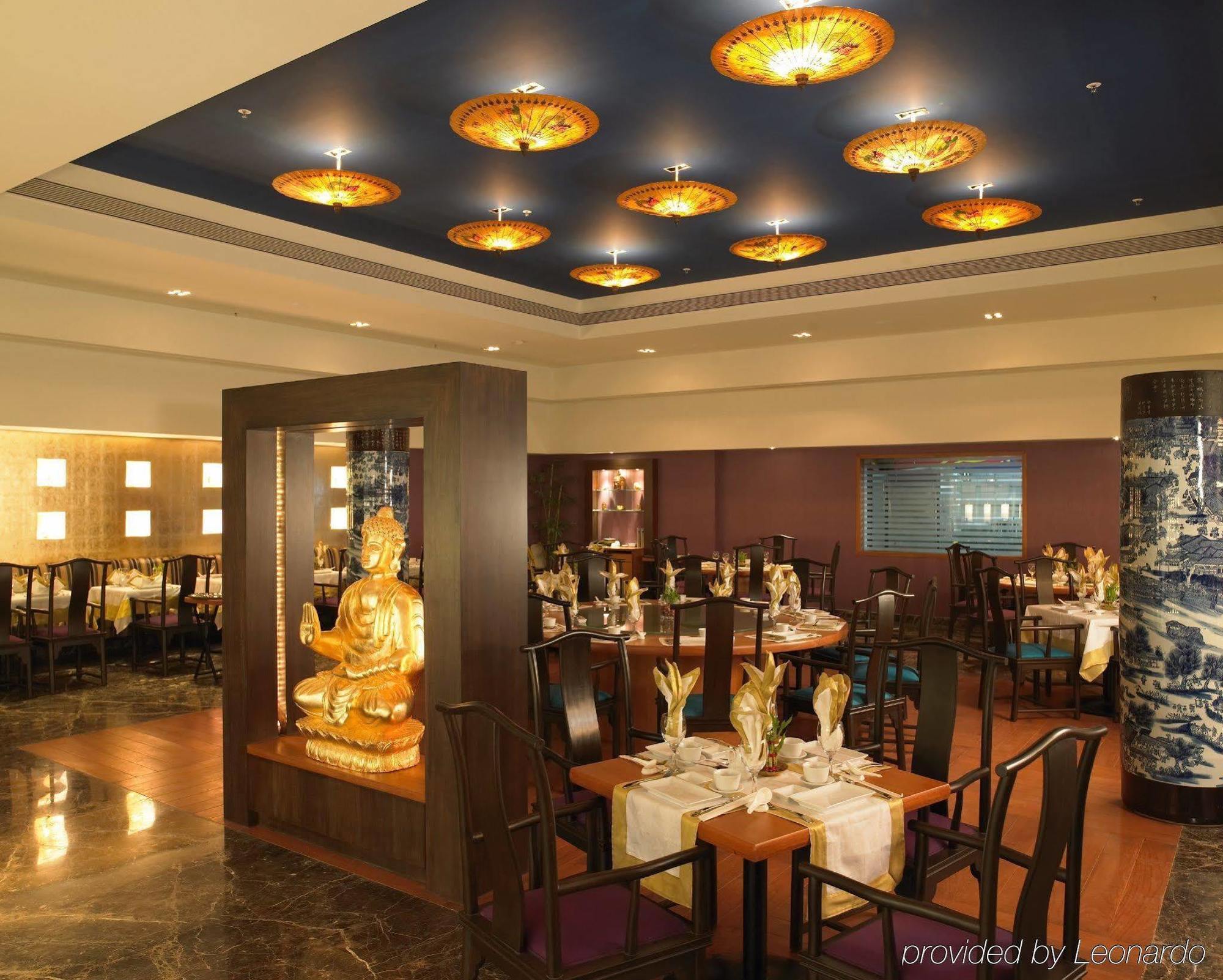 Royal Orchid Central Jaipur, Bani Park מסעדה תמונה