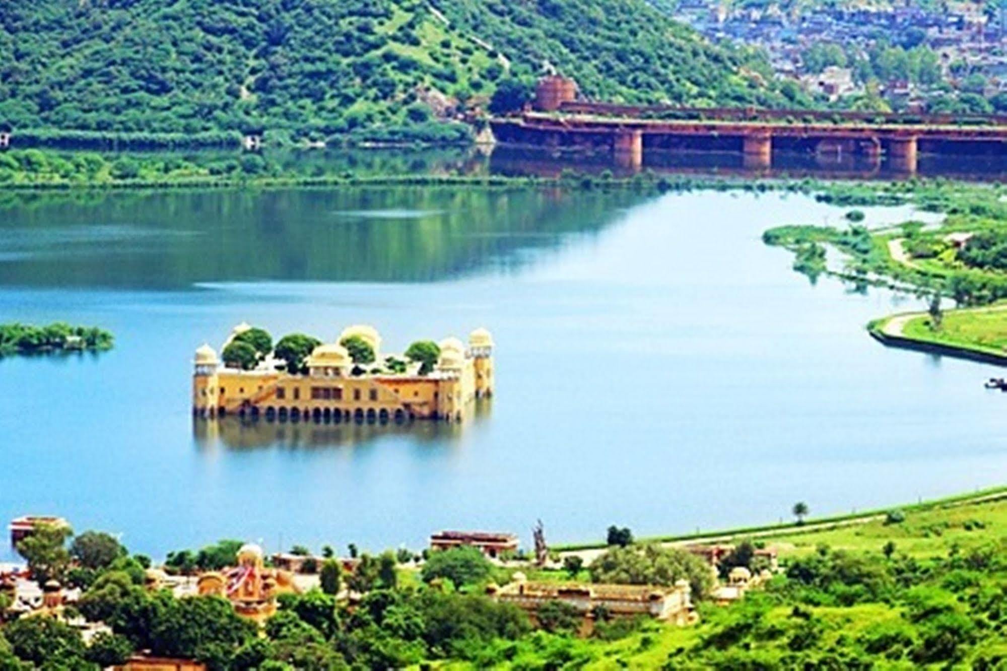 Royal Orchid Central Jaipur, Bani Park מראה חיצוני תמונה